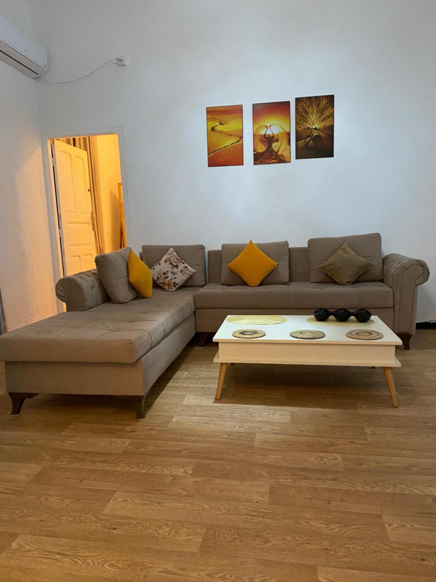 Lumineux Centre-ville Apartment *